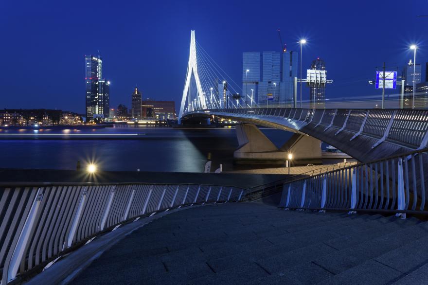 Rotterdam Canvas: Erasmusbrug by Night