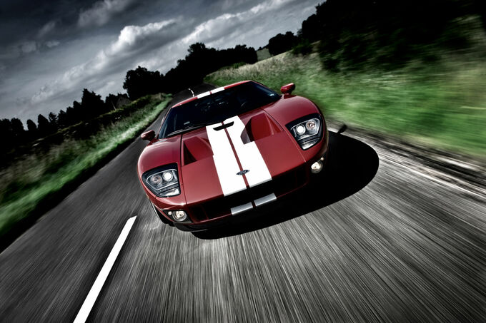 Ford GT Hunter front