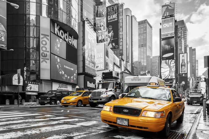 Yellow cab Times Square