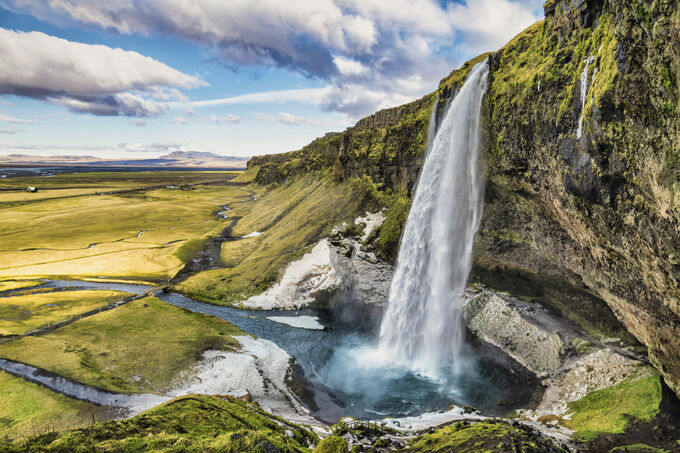 Seljalandsfoss Waterfall