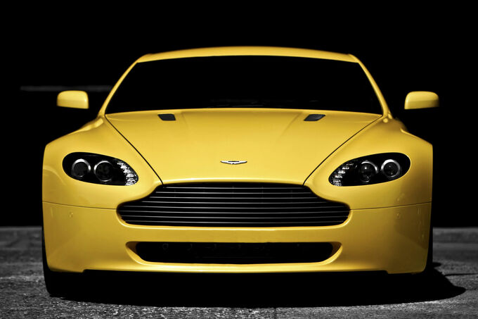 Aston Martin V8 Vantage